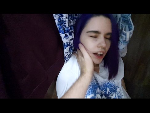 ❤️ Xwişka min di dolabê de dît û alîkariya wê kir Vîdyoyê porno li me ku.hentai-id.ru ️❤